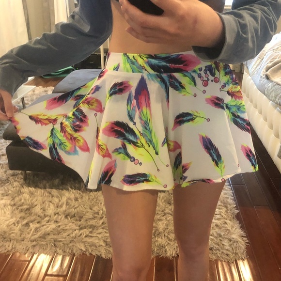 Feather skort - Picture 3 of 6